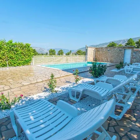 Villa Dalia فيلة