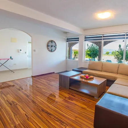 Villa Dalia موستار
