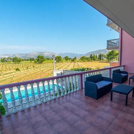 Villa Dalia فيلة موستار